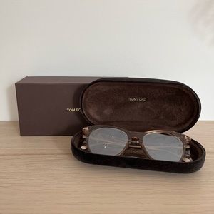 Tom Ford Mirrored Cat-eye Sunglasses